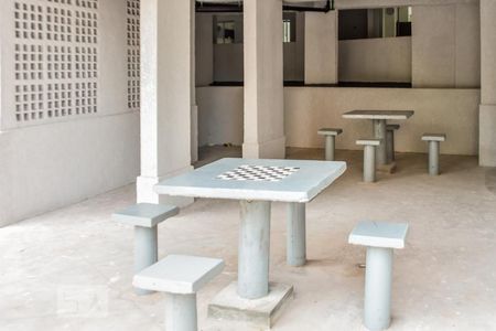 Apartamento para alugar com 44m², 2 quartos e 1 vaga Apartamento para alugar com 44m², 2 quartos e 1 vagaÁrea Comum - Playground