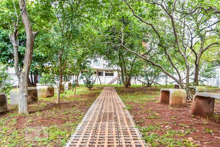 Apartamento para alugar com 44m², 2 quartos e 1 vaga Apartamento para alugar com 44m², 2 quartos e 1 vagaÁrea Comum - Playground