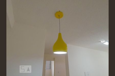 Lustre Sala de apartamento para alugar com 2 quartos, 44m² em Liberdade, São Paulo