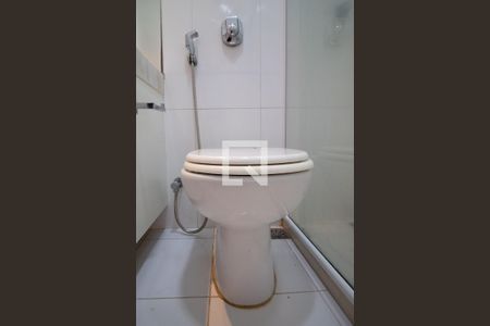 Apartamento para alugar com 35m², 1 quarto e sem vaga Apartamento para alugar com 35m², 1 quarto e sem vagaBanheiro social - vaso