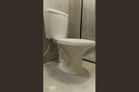 Banheiro de apartamento para alugar com 1 quarto, 41m² em Bosque da Saúde, São Paulo