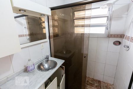 Banheiro de apartamento para alugar com 2 quartos, 47m² em Água Branca, São Paulo