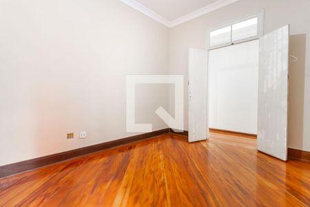 Casa à venda com 300m², 6 quartos e sem vagaQuarto 5