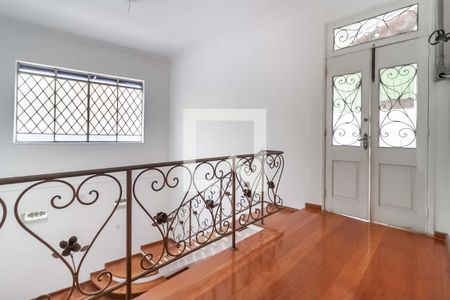 Casa à venda com 300m², 6 quartos e sem vagaEntrada Dentro