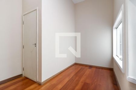 Casa à venda com 300m², 6 quartos e sem vagaQuarto 6