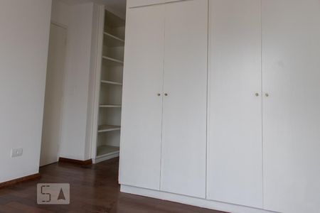 Suite de apartamento à venda com 4 quartos, 200m² em Vila Mariana, São Paulo