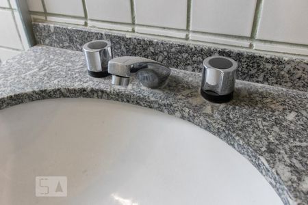 Apartamento à venda com 200m², 4 quartos e 3 vagasBanheiro da Suite