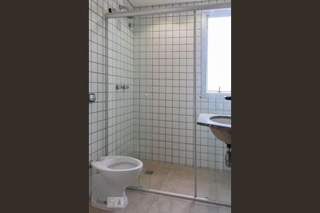 Apartamento à venda com 200m², 4 quartos e 3 vagasBanheiro da Suite