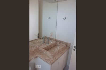 Apartamento à venda com 73m², 3 quartos e 1 vagaBanheiro da Suíte