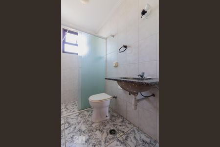 Banheiro de apartamento para alugar com 2 quartos, 70m² em Vila Curuçá, Santo André