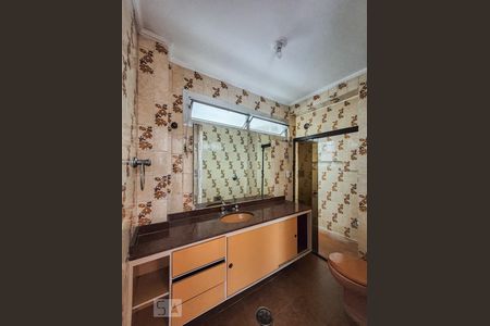 Banheiro  de apartamento à venda com 3 quartos, 129m² em Cambuci, São Paulo