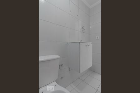 Banheiro de casa para alugar com 1 quarto, 40m² em Vila Vera, São Paulo