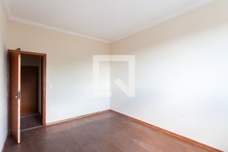 Quarto 1 de casa para alugar com 2 quartos, 75m² em Rio Branco, Belo Horizonte