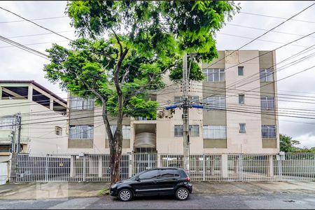 Apartamento para alugar com 70m², 2 quartos e 1 vagaFachada