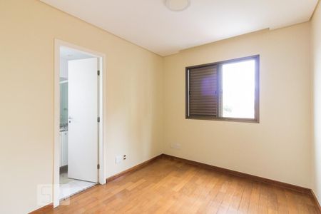 Suite 1 de apartamento para alugar com 3 quartos, 130m² em Santa Teresinha, São Paulo