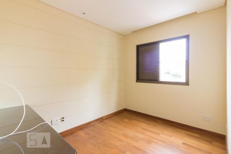 Sala TV de apartamento para alugar com 3 quartos, 130m² em Santa Teresinha, São Paulo