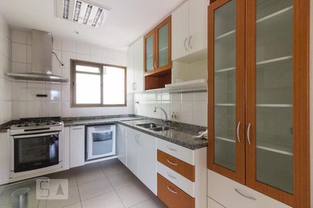 Apartamento para alugar com 130m², 3 quartos e 3 vagasCozinha
