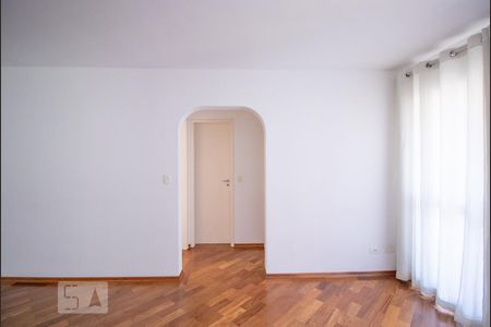 Sala de apartamento para alugar com 2 quartos, 68m² em Vila Alexandria, São Paulo