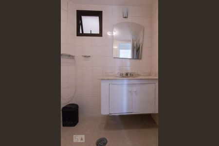 Apartamento à venda com 79m², 3 quartos e 2 vagas Apartamento à venda com 79m², 3 quartos e 2 vagasBanheiro Social
