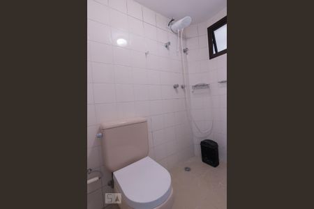 Apartamento à venda com 79m², 3 quartos e 2 vagas Apartamento à venda com 79m², 3 quartos e 2 vagasBanheiro Social