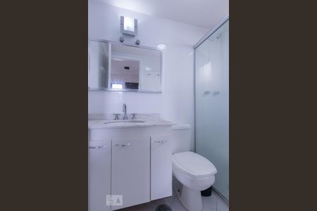 Apartamento à venda com 79m², 3 quartos e 2 vagas Apartamento à venda com 79m², 3 quartos e 2 vagasBanheiro Suíte