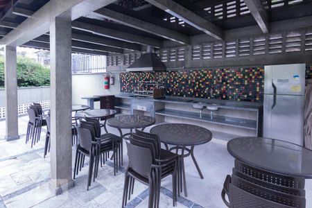 Apartamento à venda com 79m², 3 quartos e 2 vagas Apartamento à venda com 79m², 3 quartos e 2 vagasChurrasqueira