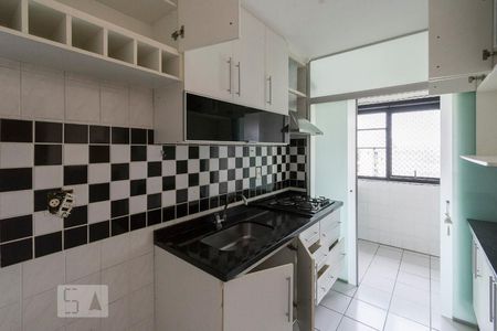 Cozinha de apartamento para alugar com 2 quartos, 55m² em Jardim das Vertentes, São Paulo