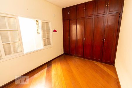Quarto 01 de apartamento para alugar com 3 quartos, 200m² em Vila Hamburguesa, São Paulo