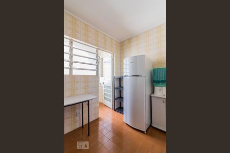Cozinha de apartamento para alugar com 1 quarto, 53m² em Menino Deus, Porto Alegre