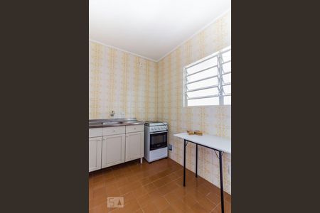 Cozinha de apartamento para alugar com 1 quarto, 53m² em Menino Deus, Porto Alegre