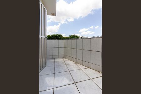 Casa à venda com 99m², 3 quartos e 2 vagas Casa à venda com 99m², 3 quartos e 2 vagasVaranda Quarto 3