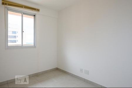 Quarto 1 de apartamento para alugar com 2 quartos, 56m² em Samambaia Sul (samambaia), Brasília