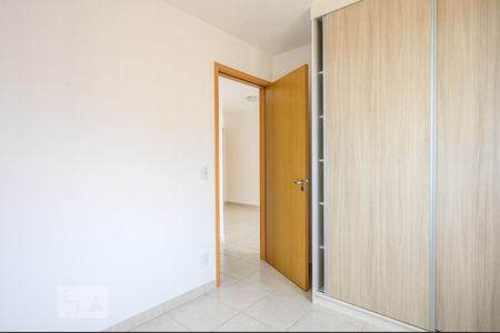 Quarto 1 de apartamento para alugar com 2 quartos, 56m² em Samambaia Sul (samambaia), Brasília