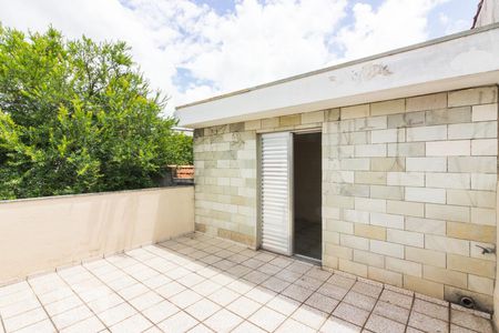 Casa à venda com 150m², 2 quartos e 2 vagasTerraço