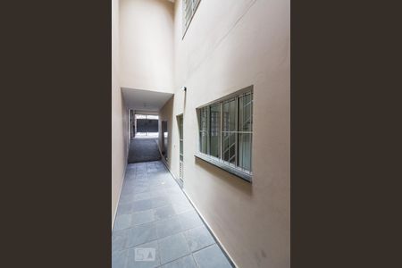 Casa à venda com 150m², 2 quartos e 2 vagasCorredor Lateral