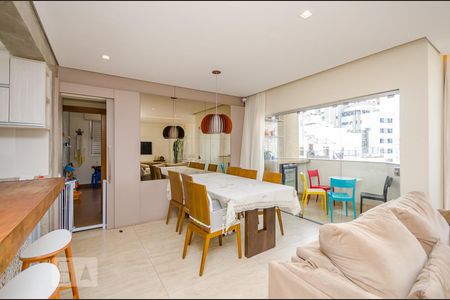 Sala de apartamento para alugar com 3 quartos, 110m² em Buritis, Belo Horizonte