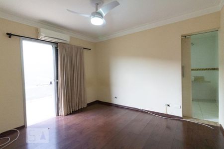 Casa à venda com 230m², 3 quartos e 3 vagas