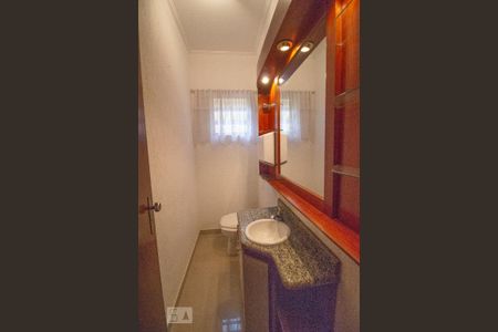 Casa à venda com 230m², 3 quartos e 3 vagas