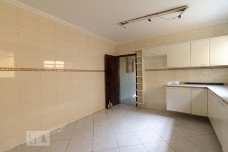 Casa à venda com 230m², 3 quartos e 3 vagas