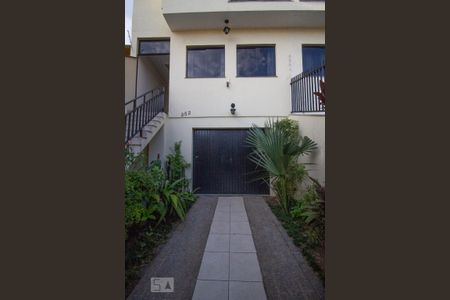 Casa à venda com 230m², 3 quartos e 3 vagas