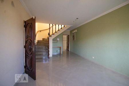 Casa à venda com 230m², 3 quartos e 3 vagas