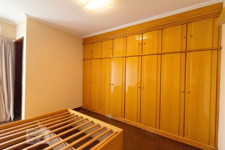 Casa à venda com 3 quartos, 230m² em Vila Maria Alta, São Paulo