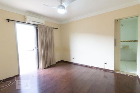 Casa à venda com 230m², 3 quartos e 3 vagas