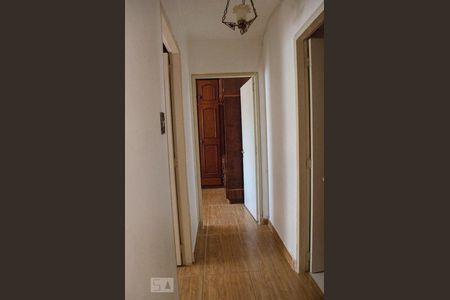 Corredor  de apartamento à venda com 2 quartos, 70m² em Humaitá, Porto Alegre