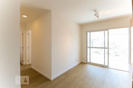 Sala de apartamento para alugar com 2 quartos, 71m² em Quarta Parada, São Paulo