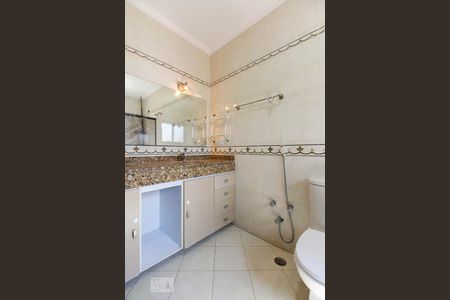 Banheiro suite  de casa para alugar com 3 quartos, 300m² em Vila Oratório, São Paulo