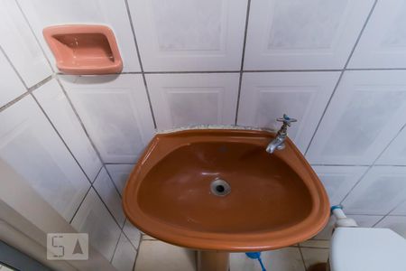 Detalhe banheiro de casa para alugar com 1 quarto, 60m² em Jardim Sapopemba, São Paulo