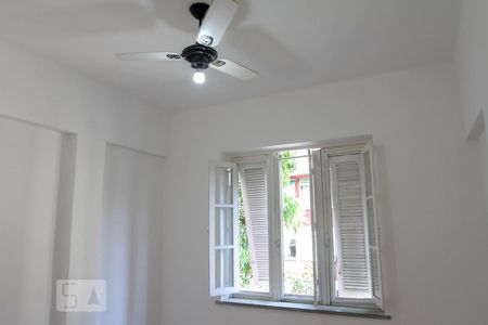 Quarto 1 de apartamento à venda com 2 quartos, 70m² em Jardim Botânico, Rio de Janeiro