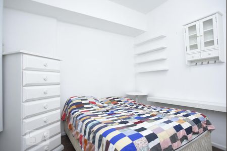 Quarto 1 de apartamento para alugar com 3 quartos, 64m² em Moneró, Rio de Janeiro