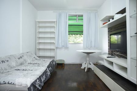 Apartamento para alugar com 64m², 3 quartos e 1 vagaSala